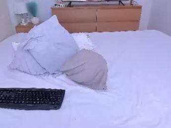 _lyna chaturbate stream image, 03.07.2026 21:20