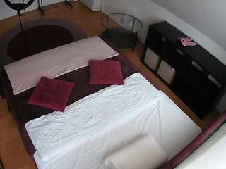 voyeurcam-julmodels-whitebed-2 camsoda stream image, 10.07.2026 07:10