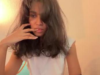 mriea_ chaturbate stream image, 18.07.2026 04:40