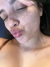 MisFrekcles_ stripchat stream image