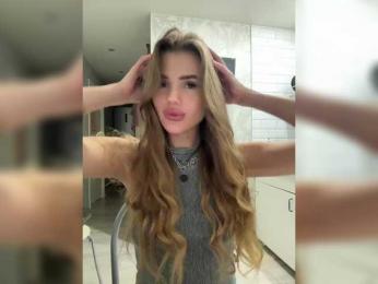 SweetyMia bongacams stream image