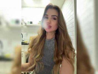 SweetyMia bongacams stream image