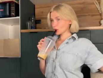 adele_nick2202 chaturbate stream image, 04.08.2026 05:20