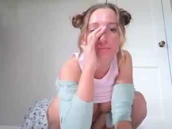 kaygraciee chaturbate stream image, 04.08.2026 13:00