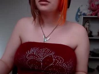 krystalsyxx chaturbate stream image, 05.08.2026 14:50