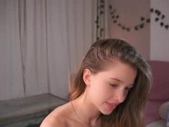 little_poetry chaturbate stream image