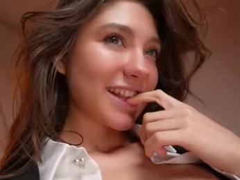 mia_dynasty chaturbate stream image, 16.08.2026 23:20