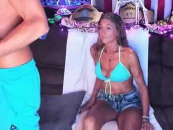 shannahand420 chaturbate stream image, 19.08.2026 01:00