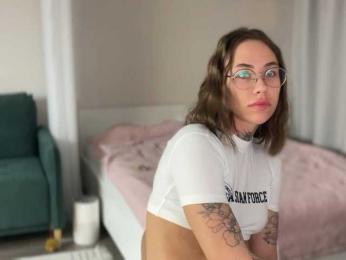 v_-_-_v bongacams stream image, 20.08.2026 16:00