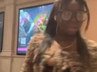 karliekayozz camsoda stream image