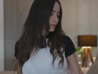 emyii chaturbate stream image