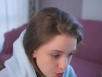 little_poetry chaturbate stream image