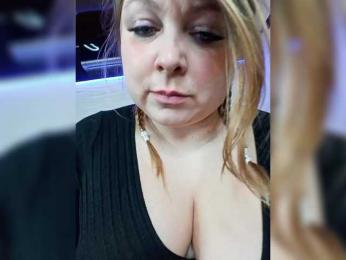 FLUFFY_BEAUTY bongacams stream image