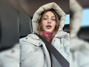 sweetAdel bongacams stream image, 18.03.2025 08:00