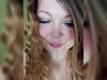 FLUFFY_BEAUTY bongacams stream image