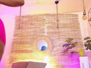 lady-brownn camsoda stream image