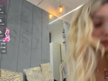 sassyt33n chaturbate stream image