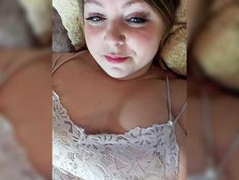 FLUFFY_BEAUTY bongacams stream image