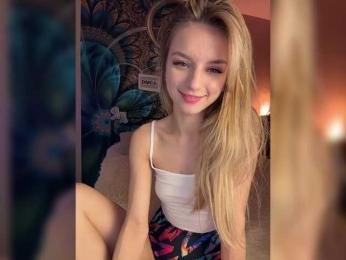 ilittleheart bongacams stream image