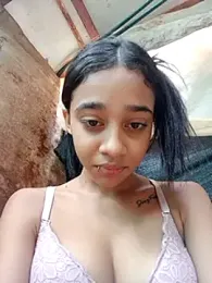 Zoe_Sweett18 stripchat stream image, 03.02.2025 19:00