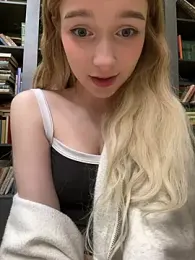 Baby_Tiny stripchat stream image, 03.02.2025 19:00
