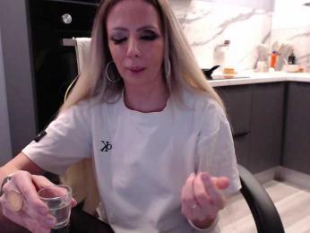 blondalina bongacams stream image