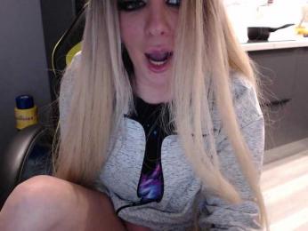 blondalina bongacams stream image