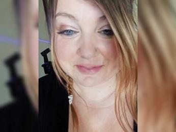 FLUFFY_BEAUTY bongacams stream image