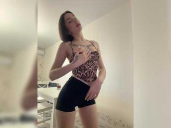 BabyDarii bongacams stream image, 02.04.2025 11:10