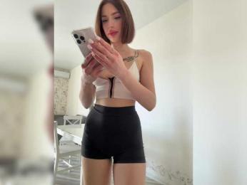 BabyDarii bongacams stream image, 04.04.2025 12:30