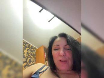 LouiseJenkin bongacams stream image