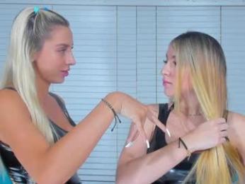 cuteanddesesperate chaturbate stream image