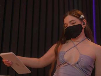 arimass bongacams stream image