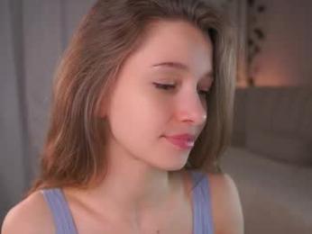 little_poetry chaturbate stream image, 13.04.2025 13:40