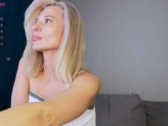 -Molly- bongacams stream image, 14.04.2025 10:20