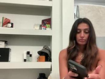 camiliakxoxo chaturbate stream image, 14.04.2025 13:20