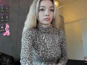 sassyt33n chaturbate stream image