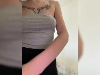 BabyDarii bongacams stream image, 15.04.2025 11:10