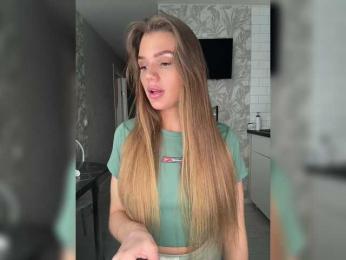 SweetyMia bongacams stream image