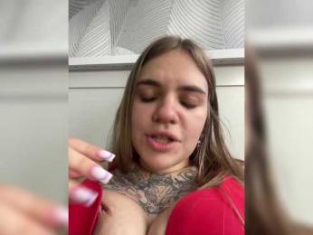 -Tiki-Riki- bongacams stream image