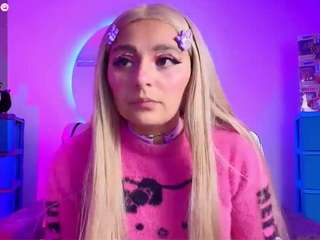 marceliinee camsoda stream image, 21.04.2025 12:30