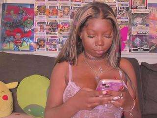 karliekayozz camsoda stream image