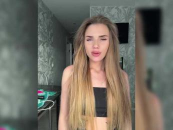 SweetyMia bongacams stream image