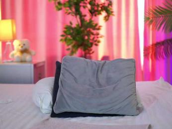 ArtTeasee bongacams stream image, 22.04.2025 11:30