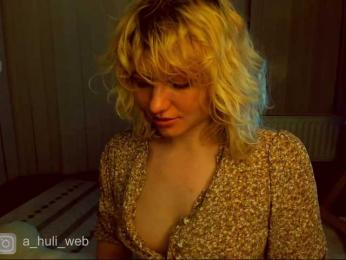 A-Huli bongacams stream image, 22.04.2025 18:30