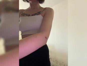 BabyDarii bongacams stream image, 23.04.2025 15:30