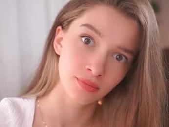 little_poetry chaturbate stream image, 23.04.2025 14:30
