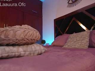 laauura camsoda stream image