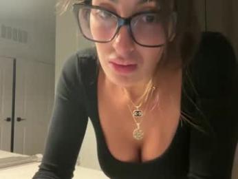 camiliakxoxo chaturbate stream image, 24.04.2025 02:50
