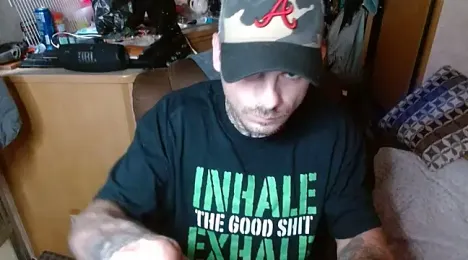 DADDY_KANE8--- stripchat stream image, 24.04.2025 15:40